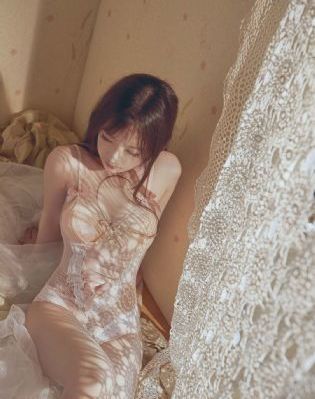 同伊